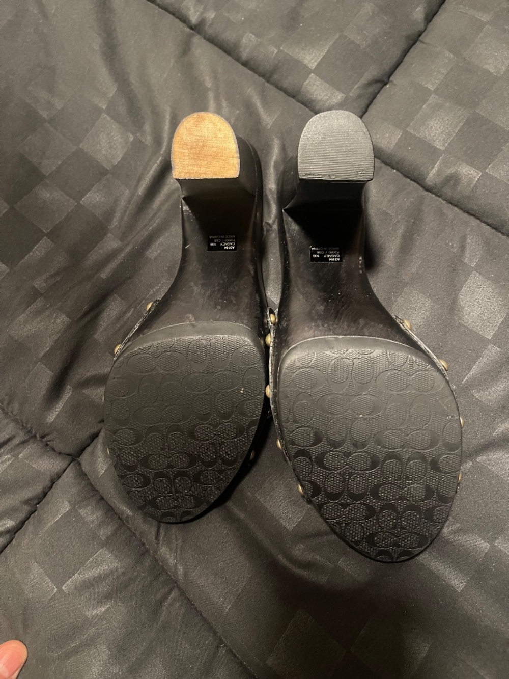Shoes - Picture 4 of 6